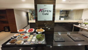 Aspen Cafe At Aspen suites hotel sukhumvit 2 bangkok